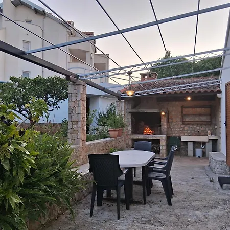 Jelena 1,2,3,4 & 5 - Free Parking * Supetar