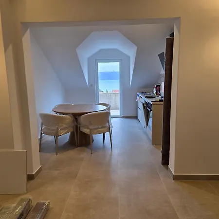 Jelena 1,2,3,4 & 5 - Free Parking * Supetar